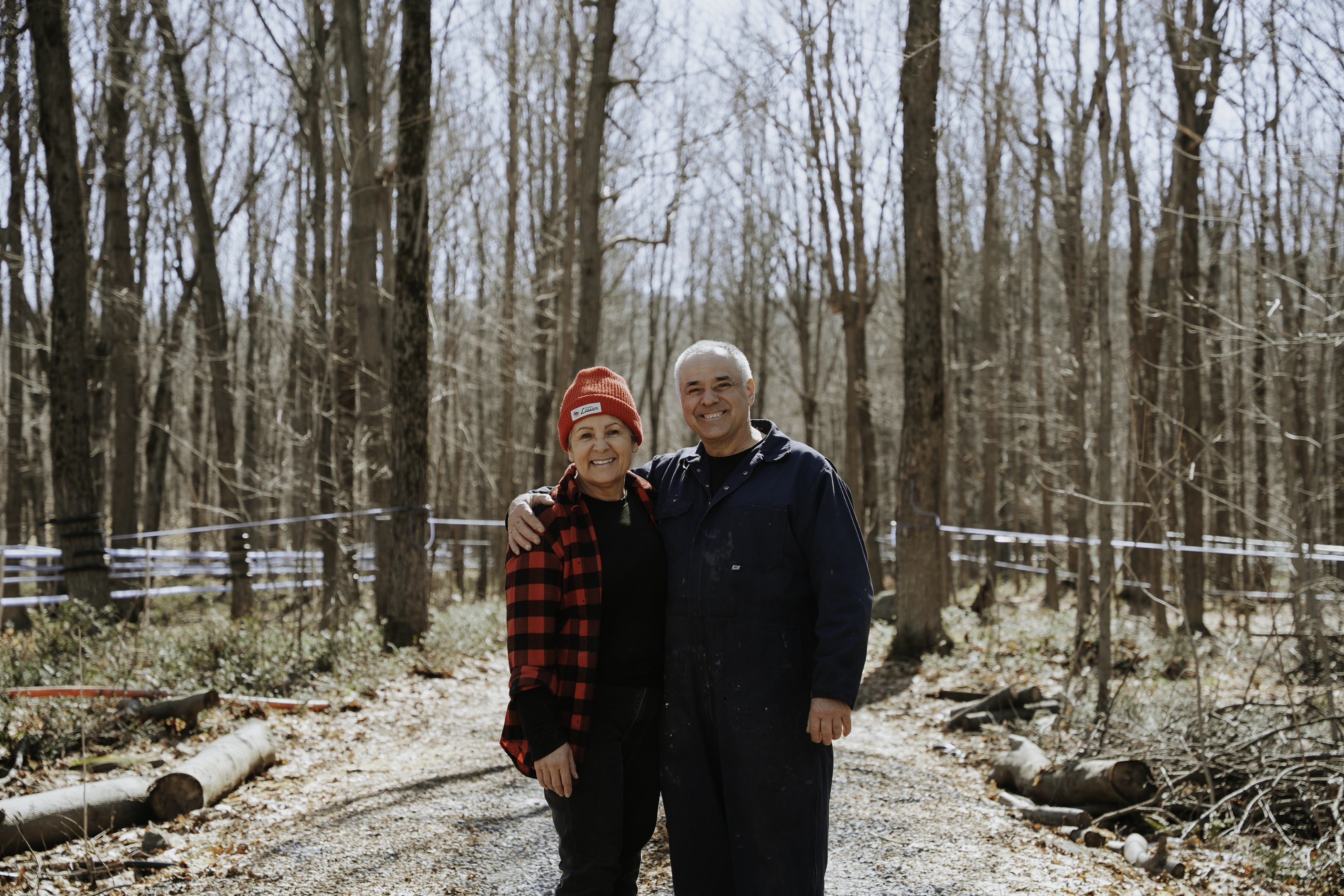 Les Lussier dans leur érablière