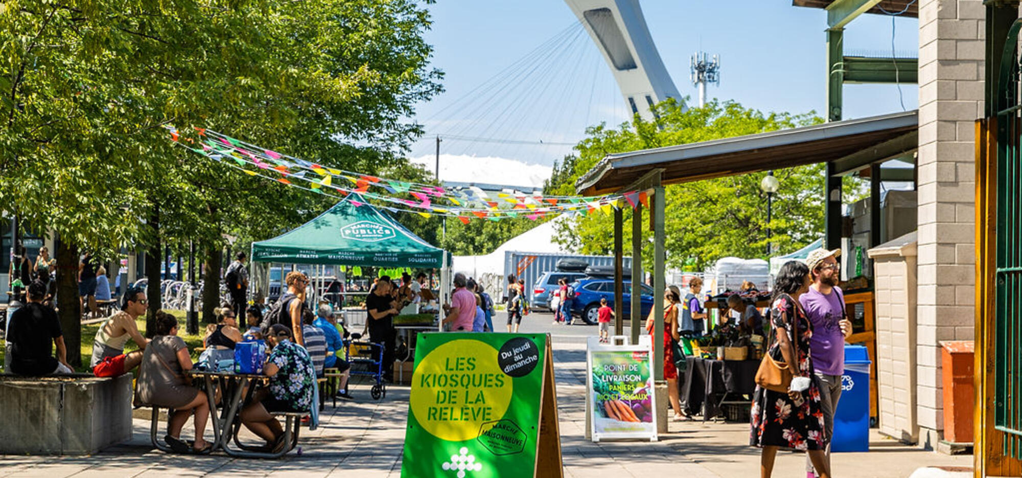 Musical performance at Maisonneuve Market