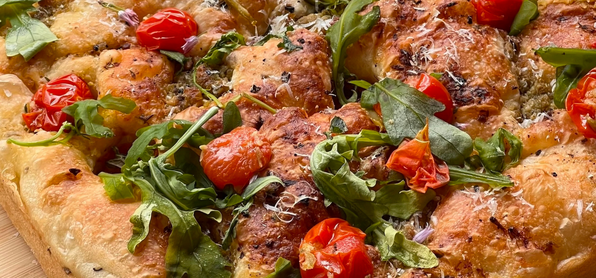 Foccacia aux tomates confites & fleur d'ail