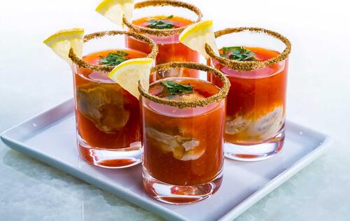 Shooter aux huîtres et Bloody Ceaser