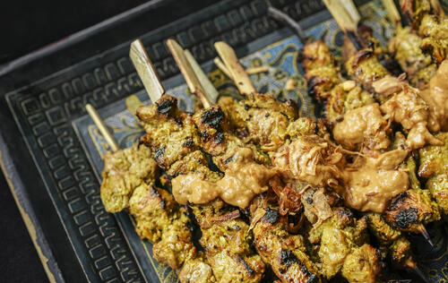 Satay d'agneau malais