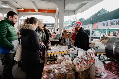 tire sur neige marché jean-talon