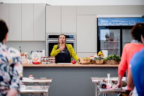 Atelier culinaire dans la Salle Panorama du Marché Jean-Talon