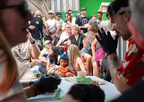 Spectateurs Marché Jean-Talon