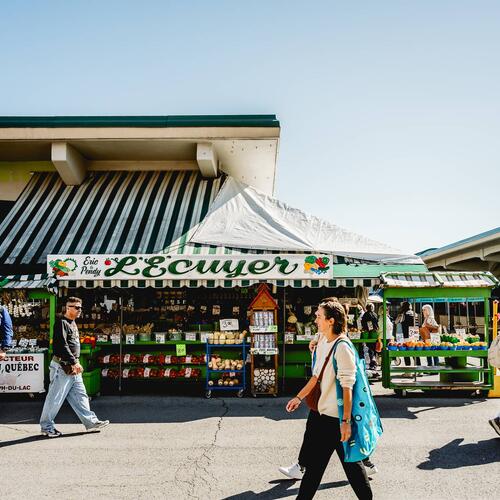 marchand au marché jean-talon