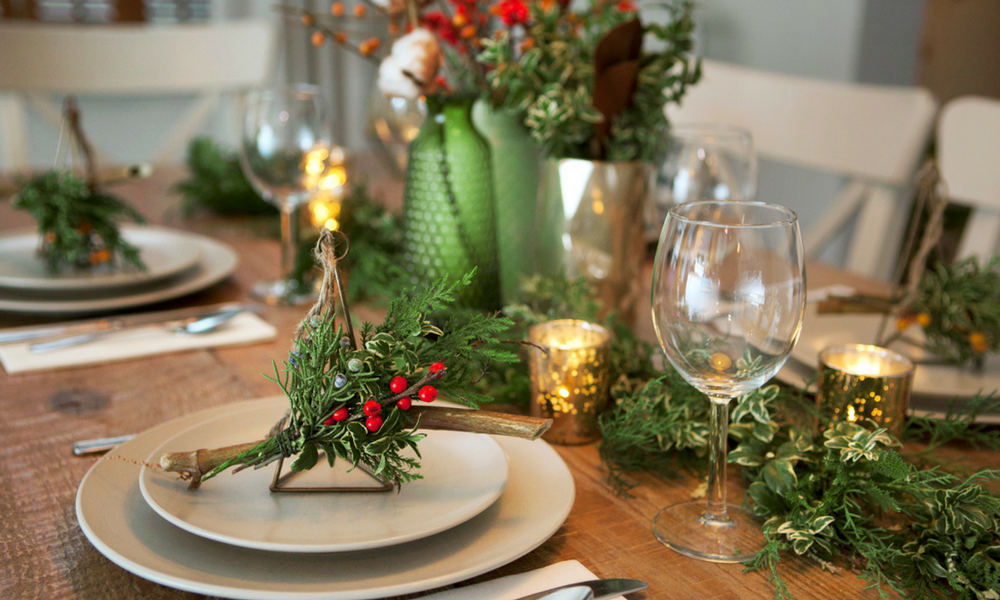 The art of setting the holiday table