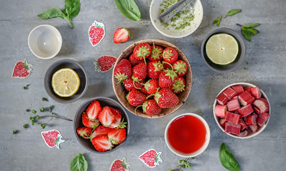 Strawberry-Rhubarb-Basil Lemonade, Boissons et cocktails